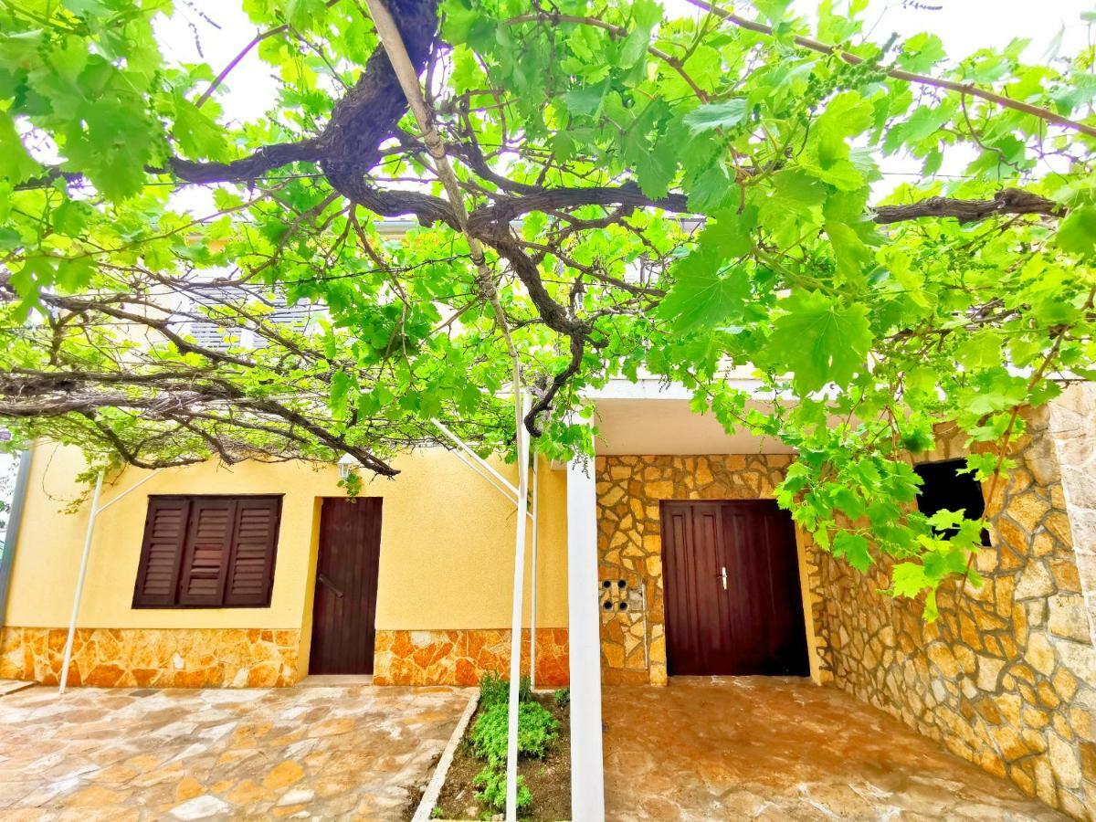 Green Garden Daire Vodice Dış mekan fotoğraf