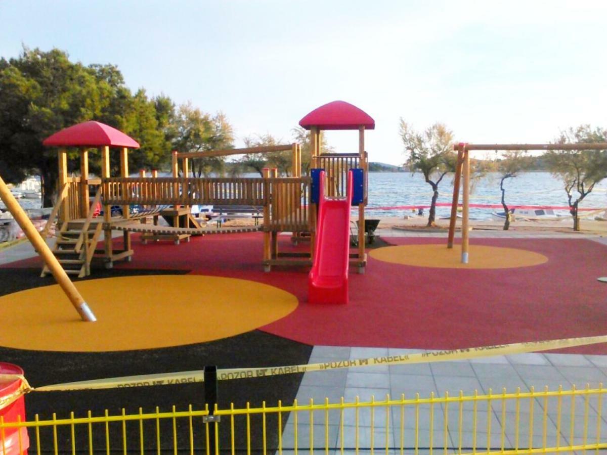 Green Garden Daire Vodice Dış mekan fotoğraf